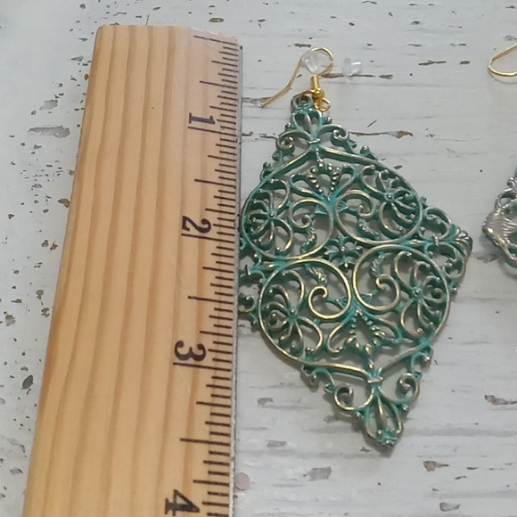 Vintage Diamond Shaped Filigree Pierced Earrings Antique Blue - Picture 5 of 5